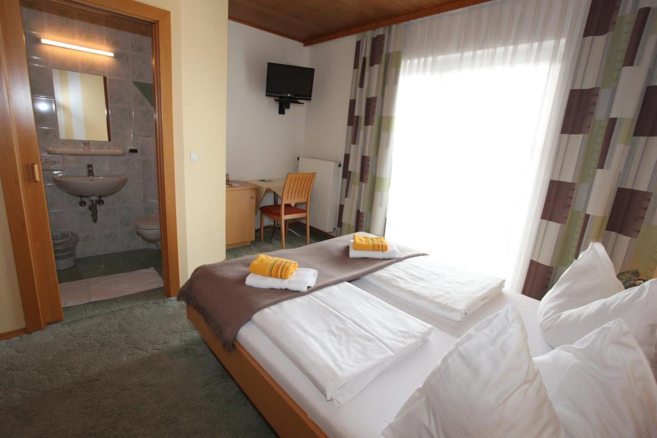 Hotel & Fruehstueckspension Raabtal Фельдбах Экстерьер фото